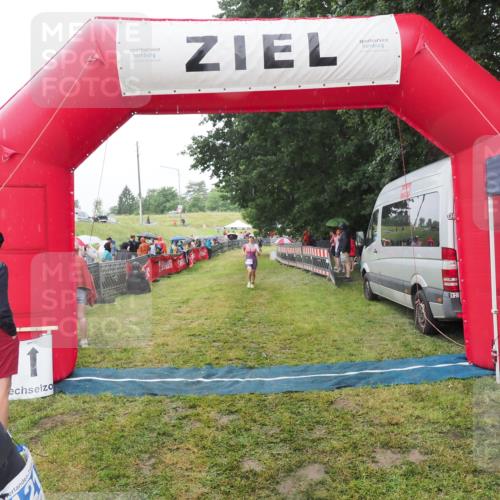 21.06.2025 - 27. Vierlanden-Triathlon MichiJ http://msf.ph/oto/8047911 15.06.2026 14:15:52 Ziel 1172, 1210, 1217, 1293 meine-sportfotos.de