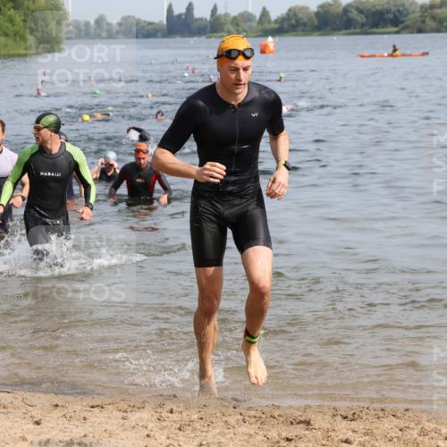 15.06.2025 - 27. Vierlanden-Triathlon Lena Gebhardt http://msf.ph/oto/8049940 15.06.2025 09:55:53 Schwimmen 280, 283, 300, 303, 308, 310, 312, 322, 331, 338 meine-sportfotos.de