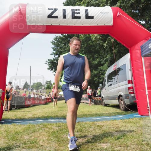 21.06.2025 - 27. Vierlanden-Triathlon KatJ http://msf.ph/oto/8051761 15.06.2025 11:41:52 Ziel 429, 522 meine-sportfotos.de