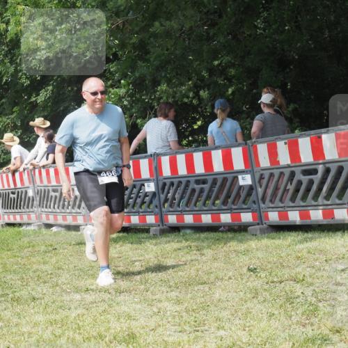21.06.2025 - 27. Vierlanden-Triathlon KatJ http://msf.ph/oto/8052131 15.06.2025 11:48:47 Ziel 466, 510 meine-sportfotos.de