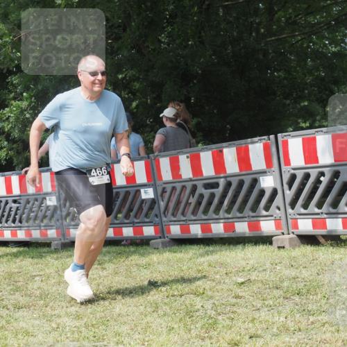 21.06.2025 - 27. Vierlanden-Triathlon KatJ http://msf.ph/oto/8052135 15.06.2025 11:48:47 Ziel 466, 510 meine-sportfotos.de