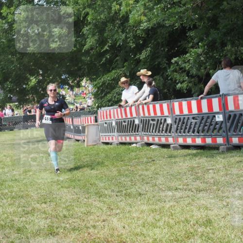 21.06.2025 - 27. Vierlanden-Triathlon KatJ http://msf.ph/oto/8052139 15.06.2025 11:48:54 Ziel 510 meine-sportfotos.de