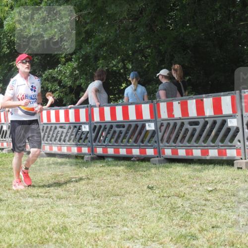 21.06.2025 - 27. Vierlanden-Triathlon KatJ http://msf.ph/oto/8052205 15.06.2025 11:51:05 Ziel 371 meine-sportfotos.de