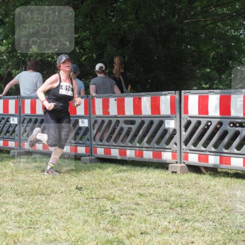 21.06.2025 - 27. Vierlanden-Triathlon KatJ http://msf.ph/oto/8052234 15.06.2025 11:52:47 Ziel 459, 593, 616 meine-sportfotos.de