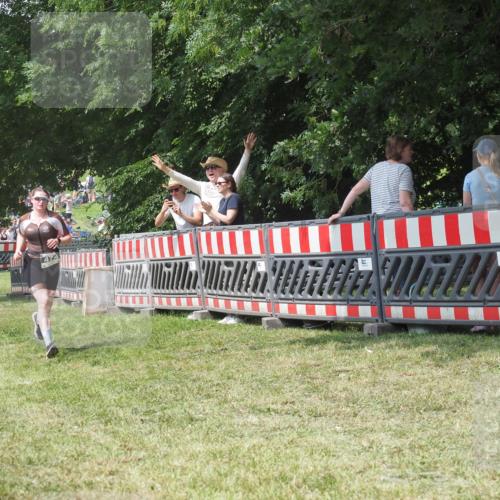 21.06.2025 - 27. Vierlanden-Triathlon KatJ http://msf.ph/oto/8052275 15.06.2025 11:54:14 Ziel 474 meine-sportfotos.de