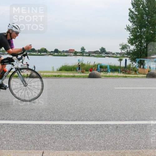 15.06.2025 - 27. Vierlanden-Triathlon H.Heesch http://msf.ph/oto/8052356 15.06.2025 10:57:25 Radfahren 149, 566 meine-sportfotos.de