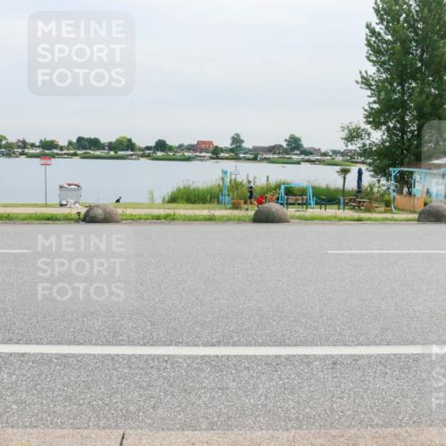 15.06.2025 - 27. Vierlanden-Triathlon H.Heesch http://msf.ph/oto/8052407 15.06.2025 10:58:06 Radfahren 475, 511, 554, 610 meine-sportfotos.de