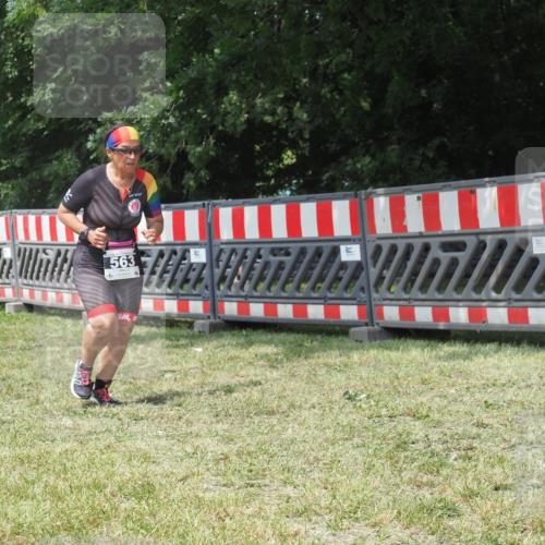 21.06.2025 - 27. Vierlanden-Triathlon KatJ http://msf.ph/oto/8052467 15.06.2025 11:57:36 Ziel 478, 563 meine-sportfotos.de