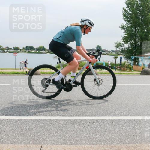 15.06.2025 - 27. Vierlanden-Triathlon H.Heesch http://msf.ph/oto/8052470 15.06.2025 10:59:05 Radfahren 173, 562, 621 meine-sportfotos.de