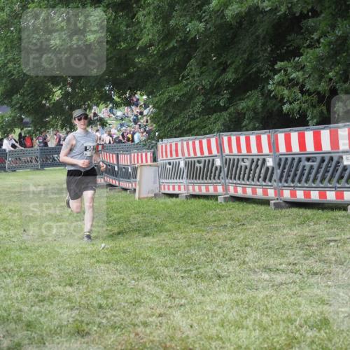 21.06.2025 - 27. Vierlanden-Triathlon KatJ http://msf.ph/oto/8052547 15.06.2025 12:01:40 Ziel 503 meine-sportfotos.de