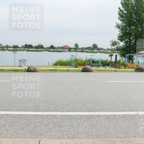 15.06.2025 - 27. Vierlanden-Triathlon H.Heesch http://msf.ph/oto/8052583 15.06.2025 11:00:34 Radfahren 157, 162, 227, 489, 571, 638, 650 meine-sportfotos.de