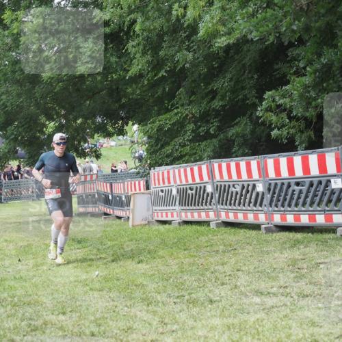 21.06.2025 - 27. Vierlanden-Triathlon KatJ http://msf.ph/oto/8052633 15.06.2025 12:06:02 Ziel 38 meine-sportfotos.de