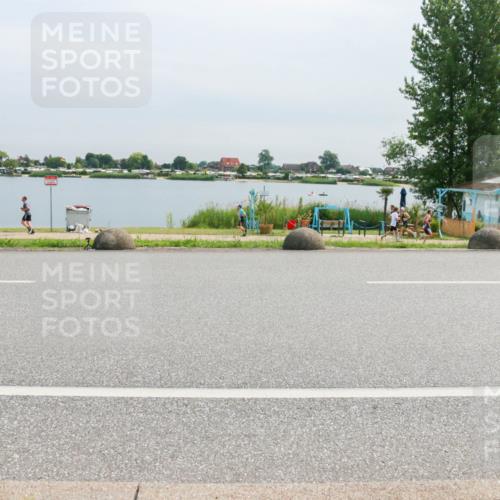 15.06.2025 - 27. Vierlanden-Triathlon H.Heesch http://msf.ph/oto/8052668 15.06.2025 11:00:49 Radfahren 226 meine-sportfotos.de