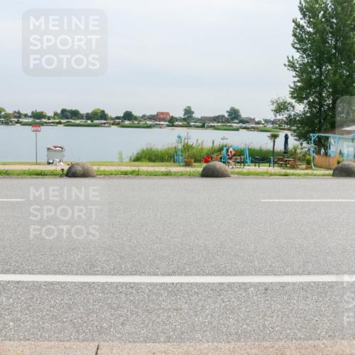 15.06.2025 - 27. Vierlanden-Triathlon H.Heesch http://msf.ph/oto/8052748 15.06.2025 11:01:01 Radfahren 203 meine-sportfotos.de