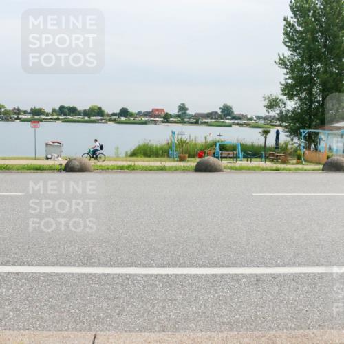 15.06.2025 - 27. Vierlanden-Triathlon H.Heesch http://msf.ph/oto/8052834 15.06.2025 11:01:16 Radfahren 123, 194, 200, 216, 479, 484, 618 meine-sportfotos.de