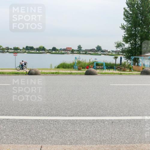 15.06.2025 - 27. Vierlanden-Triathlon H.Heesch http://msf.ph/oto/8052838 15.06.2025 11:01:17 Radfahren 123, 200, 484, 618 meine-sportfotos.de