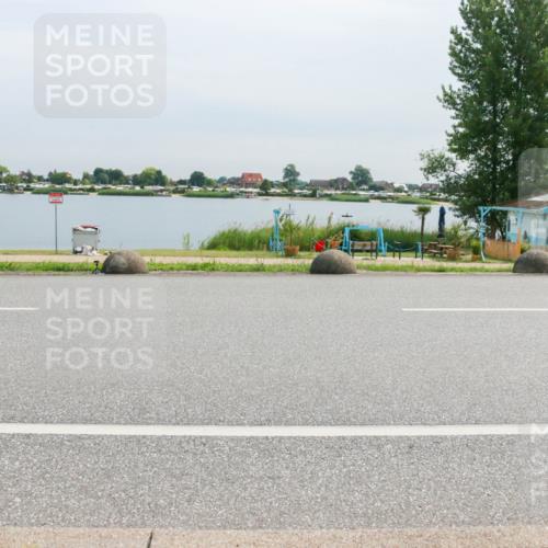 15.06.2025 - 27. Vierlanden-Triathlon H.Heesch http://msf.ph/oto/8052853 15.06.2025 11:01:22 Radfahren 484, 501 meine-sportfotos.de