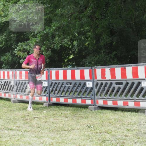 21.06.2025 - 27. Vierlanden-Triathlon KatJ http://msf.ph/oto/8052860 15.06.2025 12:11:51 Ziel 158 meine-sportfotos.de