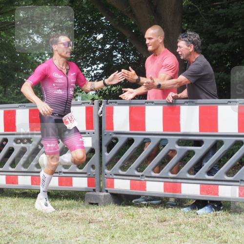 21.06.2025 - 27. Vierlanden-Triathlon KatJ http://msf.ph/oto/8052879 15.06.2025 12:11:53 Ziel 158 meine-sportfotos.de