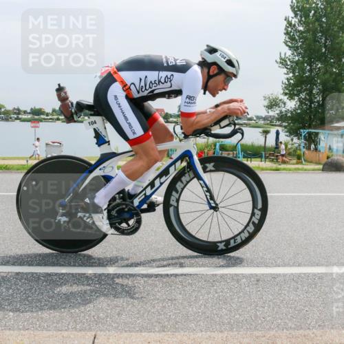 15.06.2025 - 27. Vierlanden-Triathlon H.Heesch http://msf.ph/oto/8052928 15.06.2025 11:02:21 Radfahren 104, 557 meine-sportfotos.de