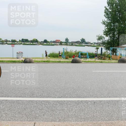 15.06.2025 - 27. Vierlanden-Triathlon H.Heesch http://msf.ph/oto/8052971 15.06.2025 11:02:51 Radfahren 493, 510, 519, 532, 594, 628, 634, 639, 725 meine-sportfotos.de