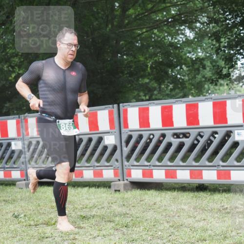 21.06.2025 - 27. Vierlanden-Triathlon KatJ http://msf.ph/oto/8053048 15.06.2025 12:13:22 Ziel 251, 869 meine-sportfotos.de