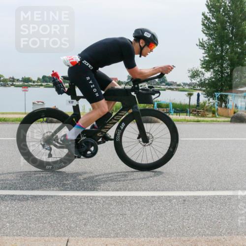 15.06.2025 - 27. Vierlanden-Triathlon H.Heesch http://msf.ph/oto/8053150 15.06.2025 11:04:45 Radfahren 30, 137, 547, 577, 685 meine-sportfotos.de