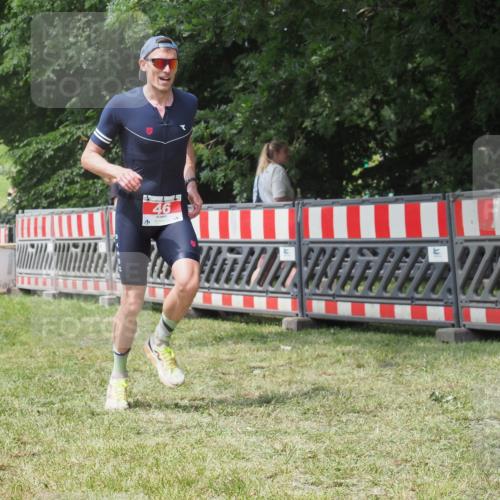 21.06.2025 - 27. Vierlanden-Triathlon KatJ http://msf.ph/oto/8053181 15.06.2025 12:19:37 Ziel 46 meine-sportfotos.de