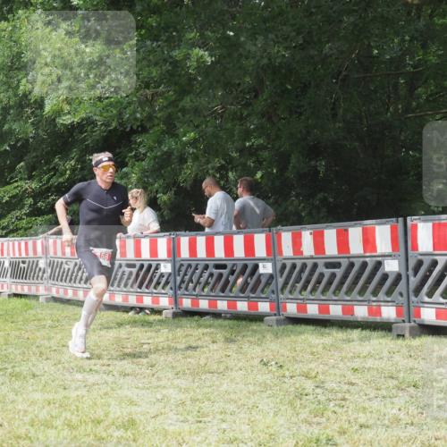 21.06.2025 - 27. Vierlanden-Triathlon KatJ http://msf.ph/oto/8053280 15.06.2025 12:23:20 Ziel 168 meine-sportfotos.de