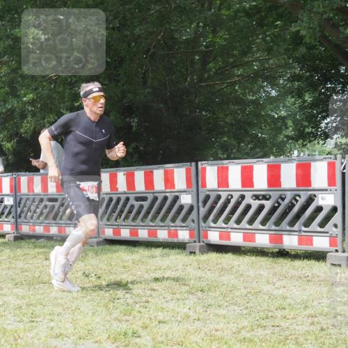 21.06.2025 - 27. Vierlanden-Triathlon KatJ http://msf.ph/oto/8053285 15.06.2025 12:23:20 Ziel 168 meine-sportfotos.de