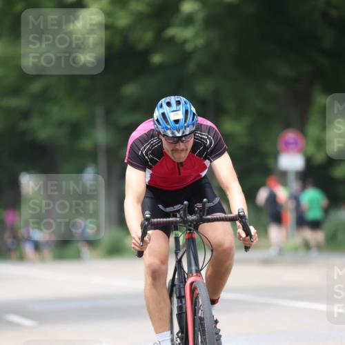 15.06.2025 - 7 Türme Triathlon Yannick Fuchs http://msf.ph/oto/8053347 15.06.2025 13:40:41 Radfahren  meine-sportfotos.de
