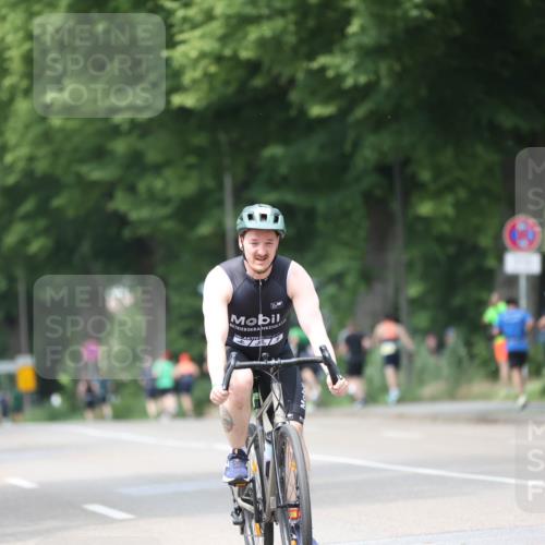 15.06.2025 - 7 Türme Triathlon Yannick Fuchs http://msf.ph/oto/8053377 15.06.2025 13:40:59 Radfahren  meine-sportfotos.de