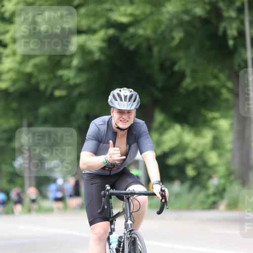 15.06.2025 - 7 Türme Triathlon Yannick Fuchs http://msf.ph/oto/8053383 15.06.2025 13:41:08 Radfahren  meine-sportfotos.de