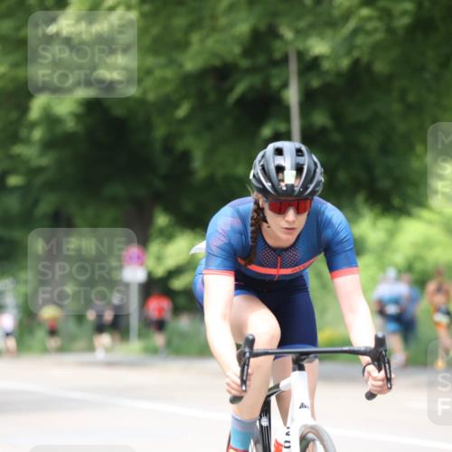 15.06.2025 - 7 Türme Triathlon Yannick Fuchs http://msf.ph/oto/8053432 15.06.2025 13:41:58 Radfahren  meine-sportfotos.de