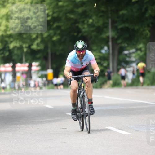 15.06.2025 - 7 Türme Triathlon Yannick Fuchs http://msf.ph/oto/8053437 15.06.2025 13:41:59 Radfahren  meine-sportfotos.de