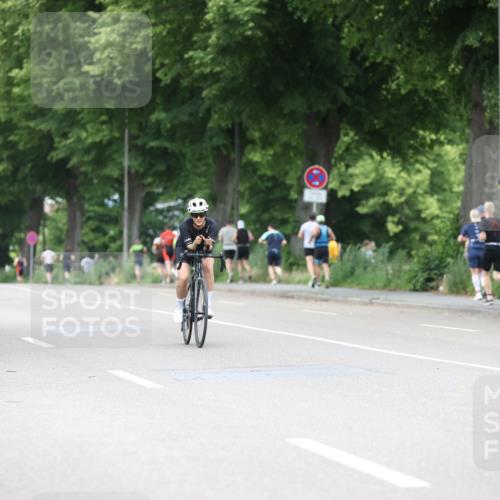15.06.2025 - 7 Türme Triathlon Yannick Fuchs http://msf.ph/oto/8053494 15.06.2025 13:42:47 Radfahren  meine-sportfotos.de