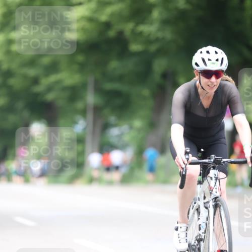 15.06.2025 - 7 Türme Triathlon Yannick Fuchs http://msf.ph/oto/8053581 15.06.2025 13:43:49 Radfahren  meine-sportfotos.de