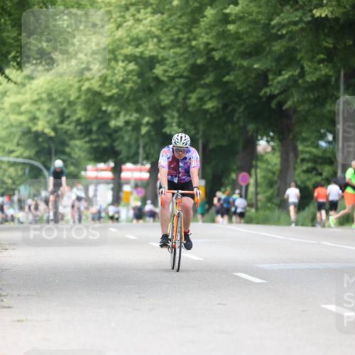 15.06.2025 - 7 Türme Triathlon Yannick Fuchs http://msf.ph/oto/8053590 15.06.2025 13:43:53 Radfahren  meine-sportfotos.de