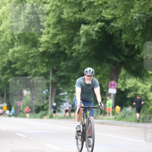 15.06.2025 - 7 Türme Triathlon Yannick Fuchs http://msf.ph/oto/8053620 15.06.2025 13:44:11 Radfahren  meine-sportfotos.de