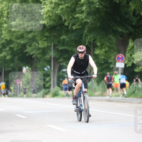 15.06.2025 - 7 Türme Triathlon Yannick Fuchs http://msf.ph/oto/8053638 15.06.2025 13:44:36 Radfahren  meine-sportfotos.de