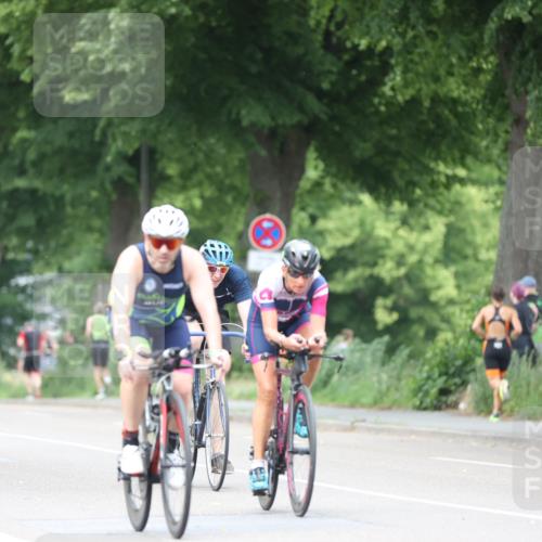 15.06.2025 - 7 Türme Triathlon Yannick Fuchs http://msf.ph/oto/8053662 15.06.2025 13:44:47 Radfahren  meine-sportfotos.de