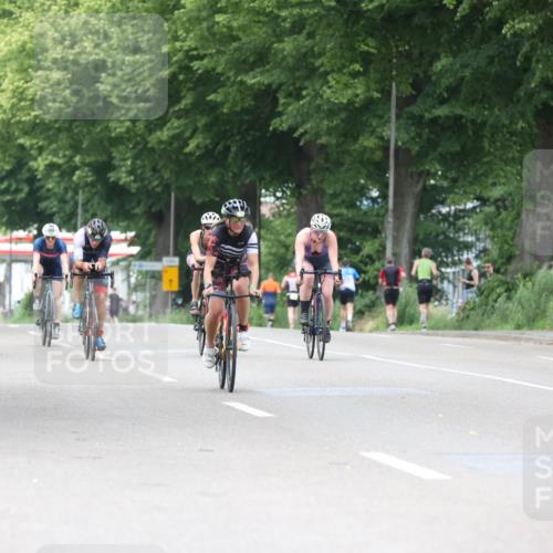 15.06.2025 - 7 Türme Triathlon Yannick Fuchs http://msf.ph/oto/8053672 15.06.2025 13:44:51 Radfahren  meine-sportfotos.de