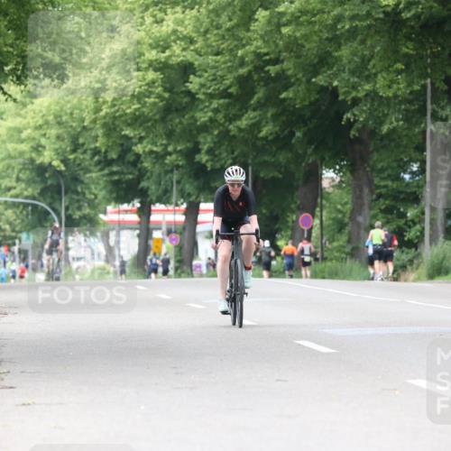 15.06.2025 - 7 Türme Triathlon Yannick Fuchs http://msf.ph/oto/8053684 15.06.2025 13:44:56 Radfahren  meine-sportfotos.de