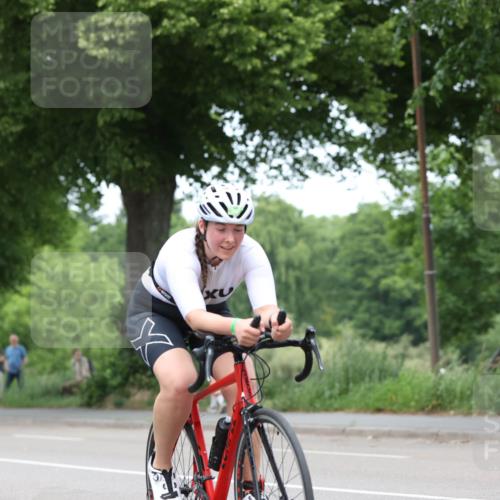 15.06.2025 - 7 Türme Triathlon Yannick Fuchs http://msf.ph/oto/8053711 15.06.2025 13:45:26 Radfahren  meine-sportfotos.de