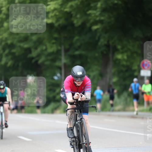 15.06.2025 - 7 Türme Triathlon Yannick Fuchs http://msf.ph/oto/8053765 15.06.2025 13:46:11 Radfahren  meine-sportfotos.de