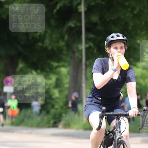 15.06.2025 - 7 Türme Triathlon Yannick Fuchs http://msf.ph/oto/8053803 15.06.2025 13:46:29 Radfahren  meine-sportfotos.de
