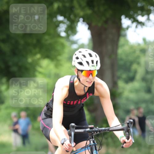 15.06.2025 - 7 Türme Triathlon Yannick Fuchs http://msf.ph/oto/8053812 15.06.2025 13:46:33 Radfahren  meine-sportfotos.de