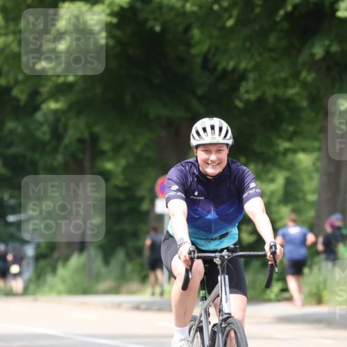 15.06.2025 - 7 Türme Triathlon Yannick Fuchs http://msf.ph/oto/8053824 15.06.2025 13:46:38 Radfahren 210 meine-sportfotos.de