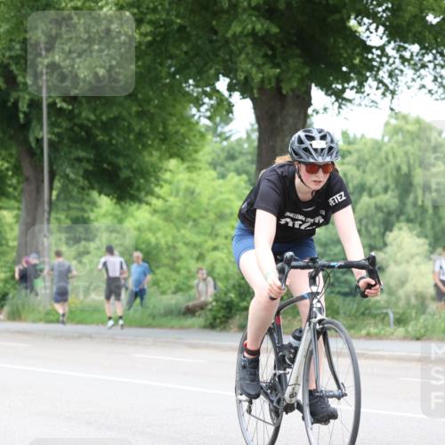 15.06.2025 - 7 Türme Triathlon Yannick Fuchs http://msf.ph/oto/8053994 15.06.2025 13:48:17 Radfahren  meine-sportfotos.de