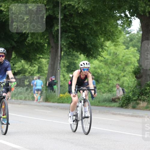 15.06.2025 - 7 Türme Triathlon Yannick Fuchs http://msf.ph/oto/8054025 15.06.2025 13:48:34 Radfahren  meine-sportfotos.de